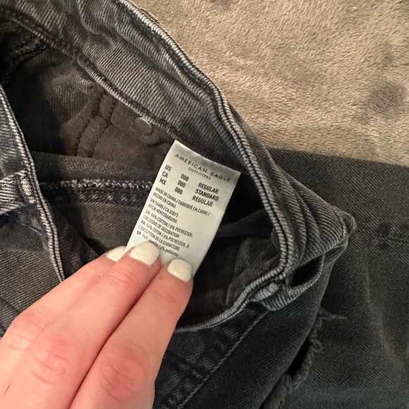 American Eagle Outfitters Black Distressed Jeans - Picture 3 of 3